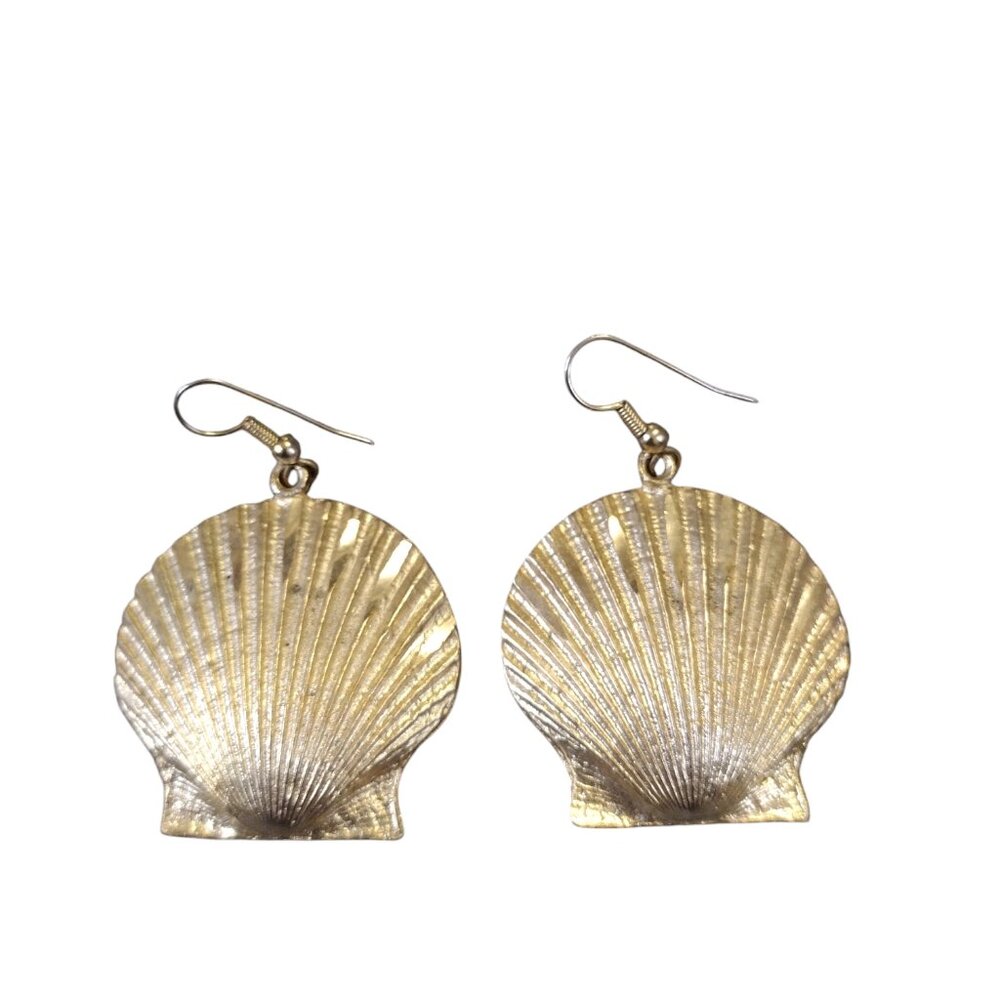 Vintage Golden Seashell Earrings